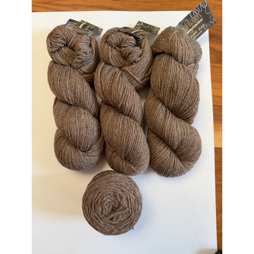 Cascade 220 Heather Peruvian Highland Wool Brown Lot Four 1 Partial